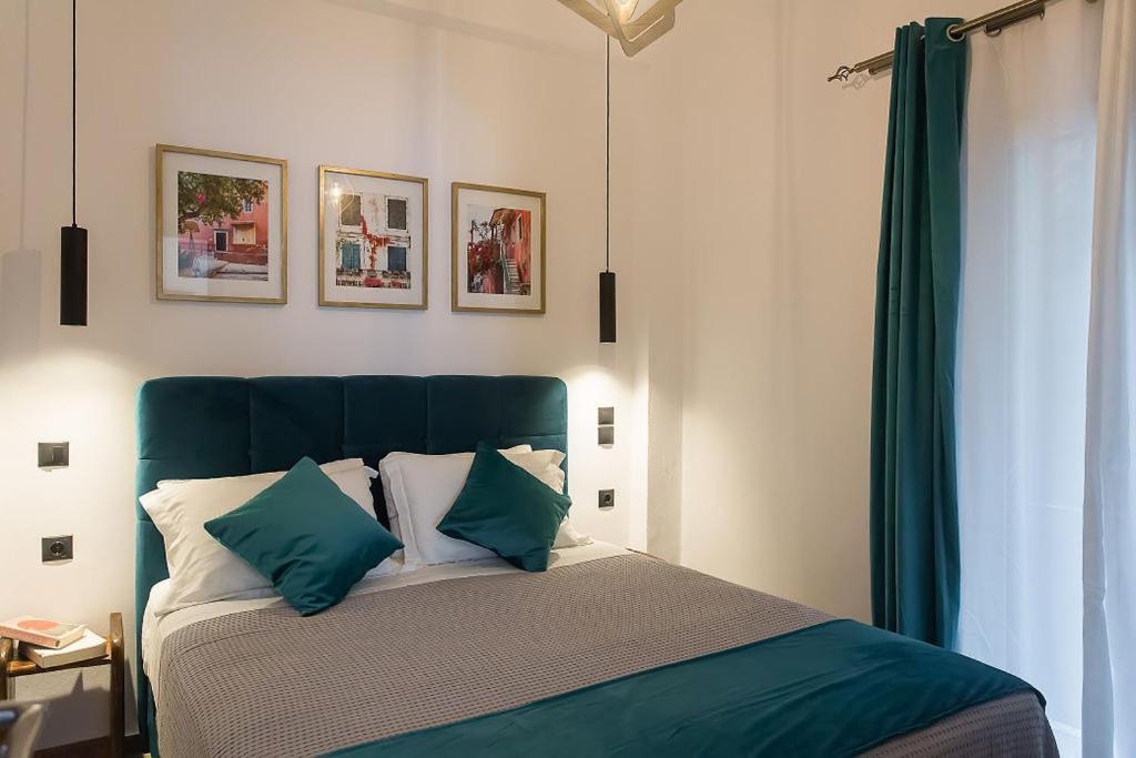 Deluxe Town Hall Square Flat In Historical Center 2 Corfu  Экстерьер фото